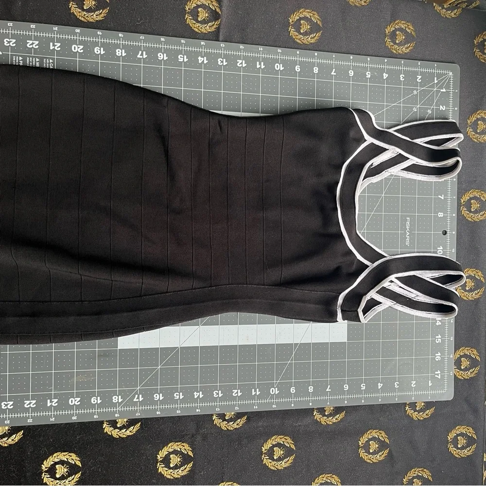 Lot of 3 bodycon color block black dresses Guess Marciano H&M - Picture 10 of 12